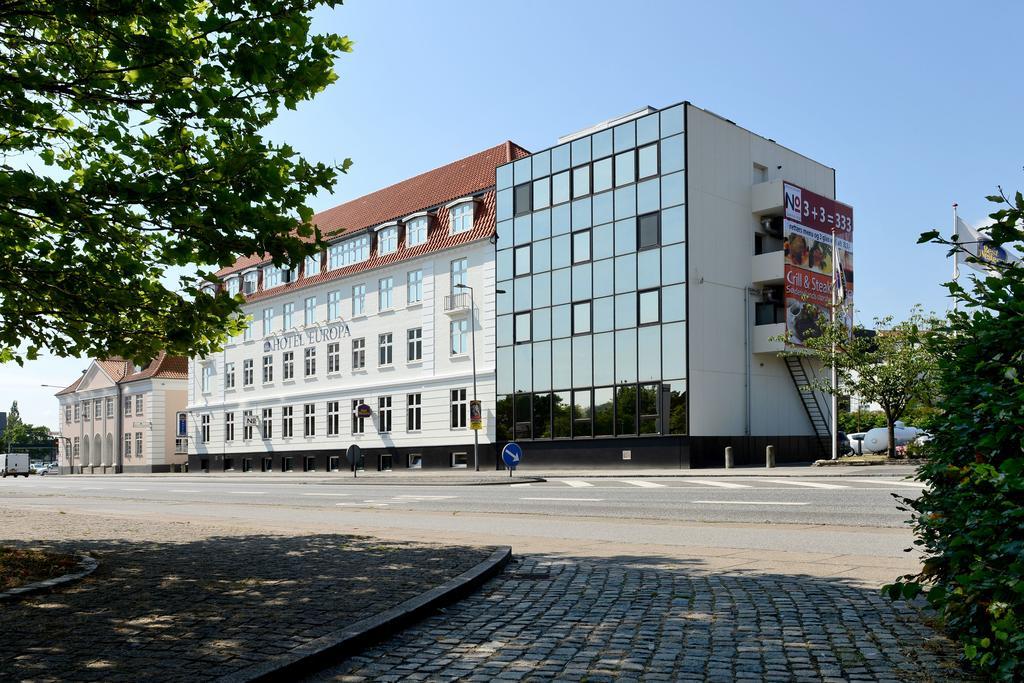 Hotel Europa Обенро Екстериор снимка